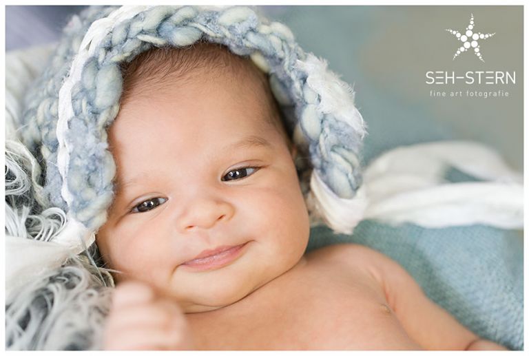Neugeborenenfotos im Tageslichtstudio