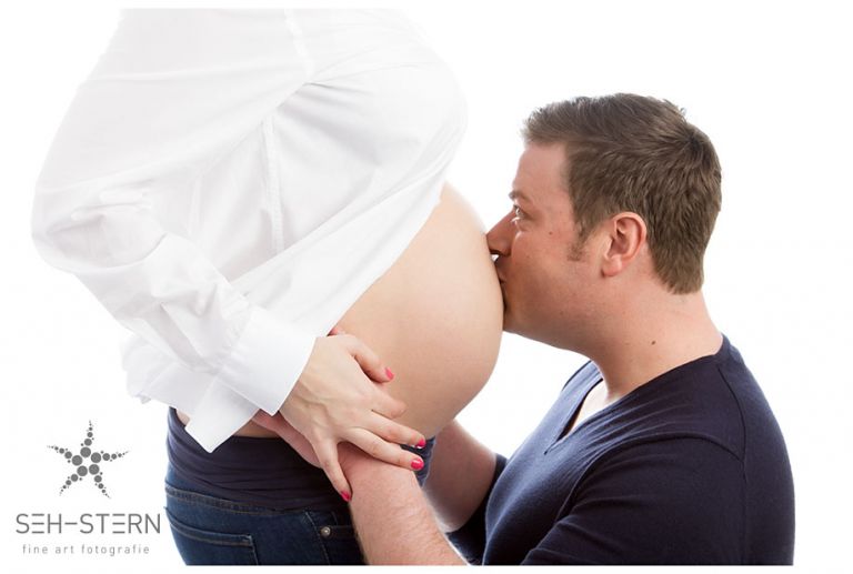 Babybauch mit Papa