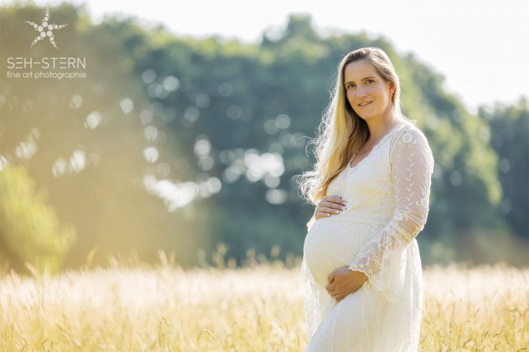 Familienfotoshooting und Schwangerschaftsfotoshooting in München | Seh-Stern Fotografie Marion Hogl