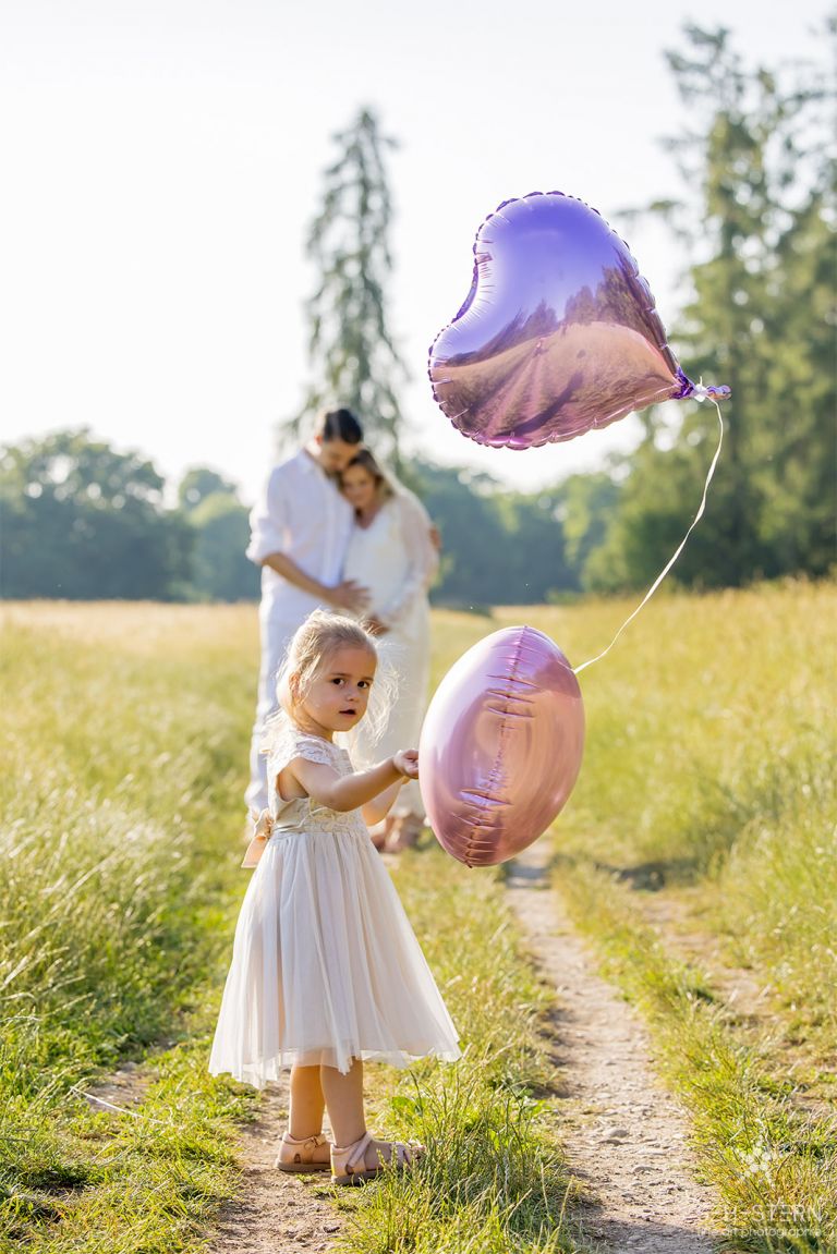 Familienfotoshooting und Schwangerschaftsfotoshooting in München | Seh-Stern Fotografie Marion Hogl