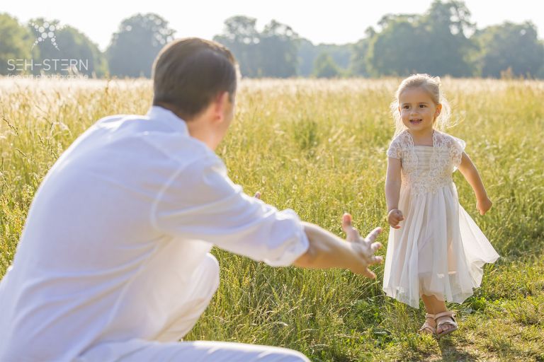 Familienfotoshooting und Schwangerschaftsfotoshooting in München | Seh-Sternfotografie Marion Hogl