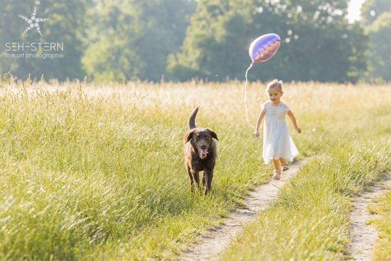Familienfotoshooting und Schwangerschaftsfotoshooting in München | Seh-Stern Fotografie Marion Hogl