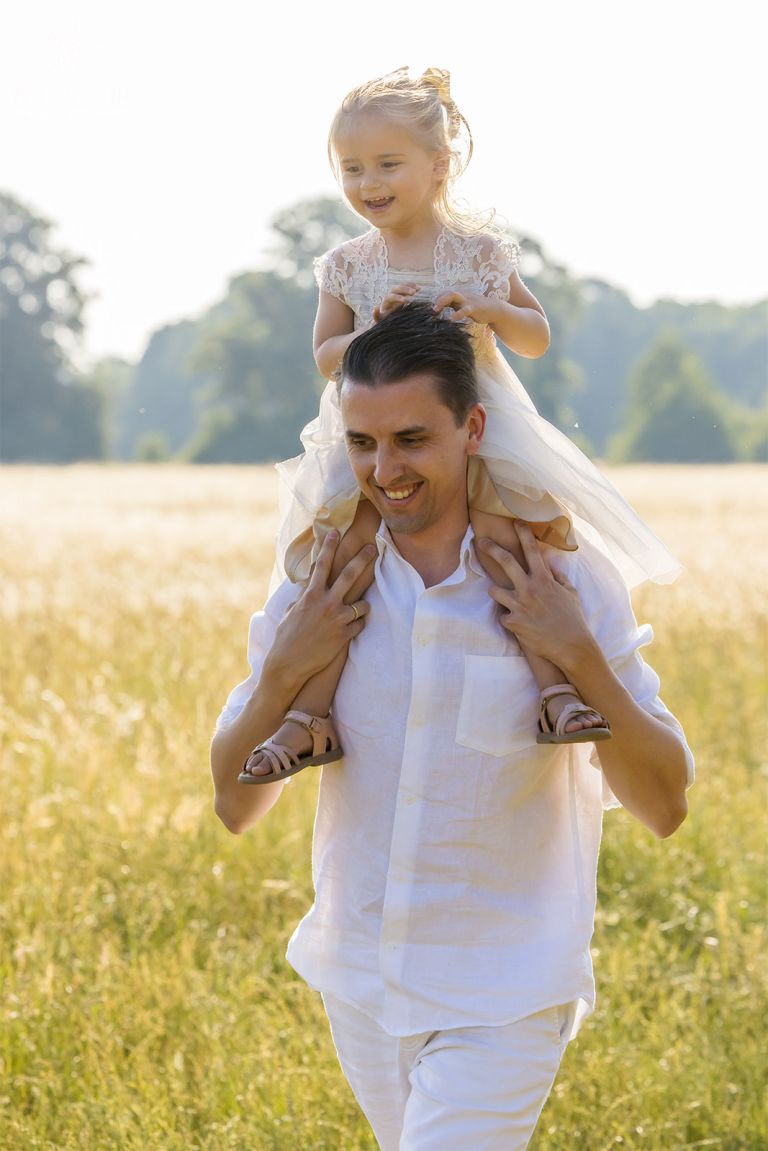 Familienfotoshooting und Schwangerschaftsfotoshooting in München | Seh-Stern Fotografie Marion Hogl