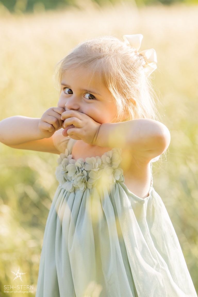 Familienfotoshooting und Schwangerschaftsfotoshooting in München | Seh-Stern Fotografie Marion Hogl