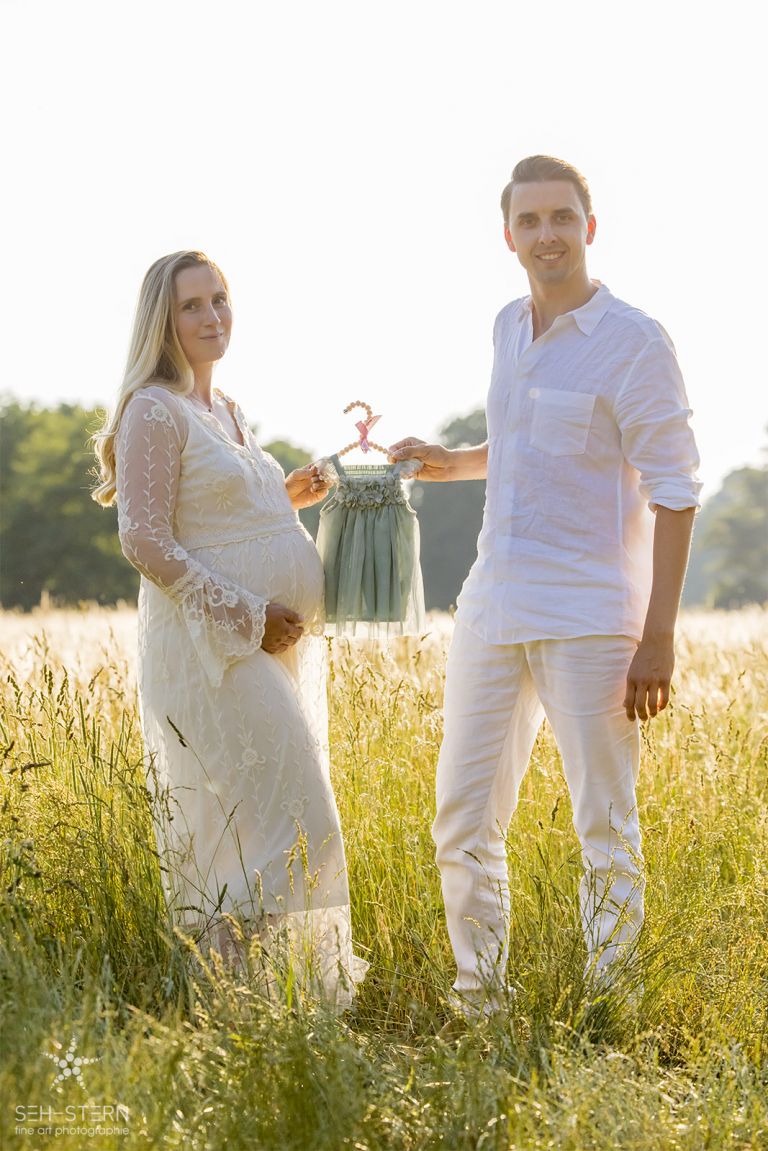 Familienfotoshooting und Schwangerschaftsfotoshooting in München | Seh-Stern Fotografie Marion Hogl