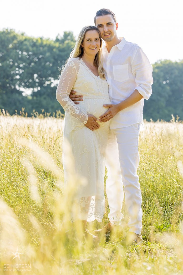 Familienfotoshooting und Schwangerschaftsfotoshooting in München | Seh-Stern Fotografie Marion Hogl